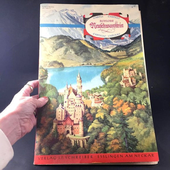 Vintage Castle Model Book Schloss Neuschwanstien German Edition JR Schreiber - Picture 1 of 10